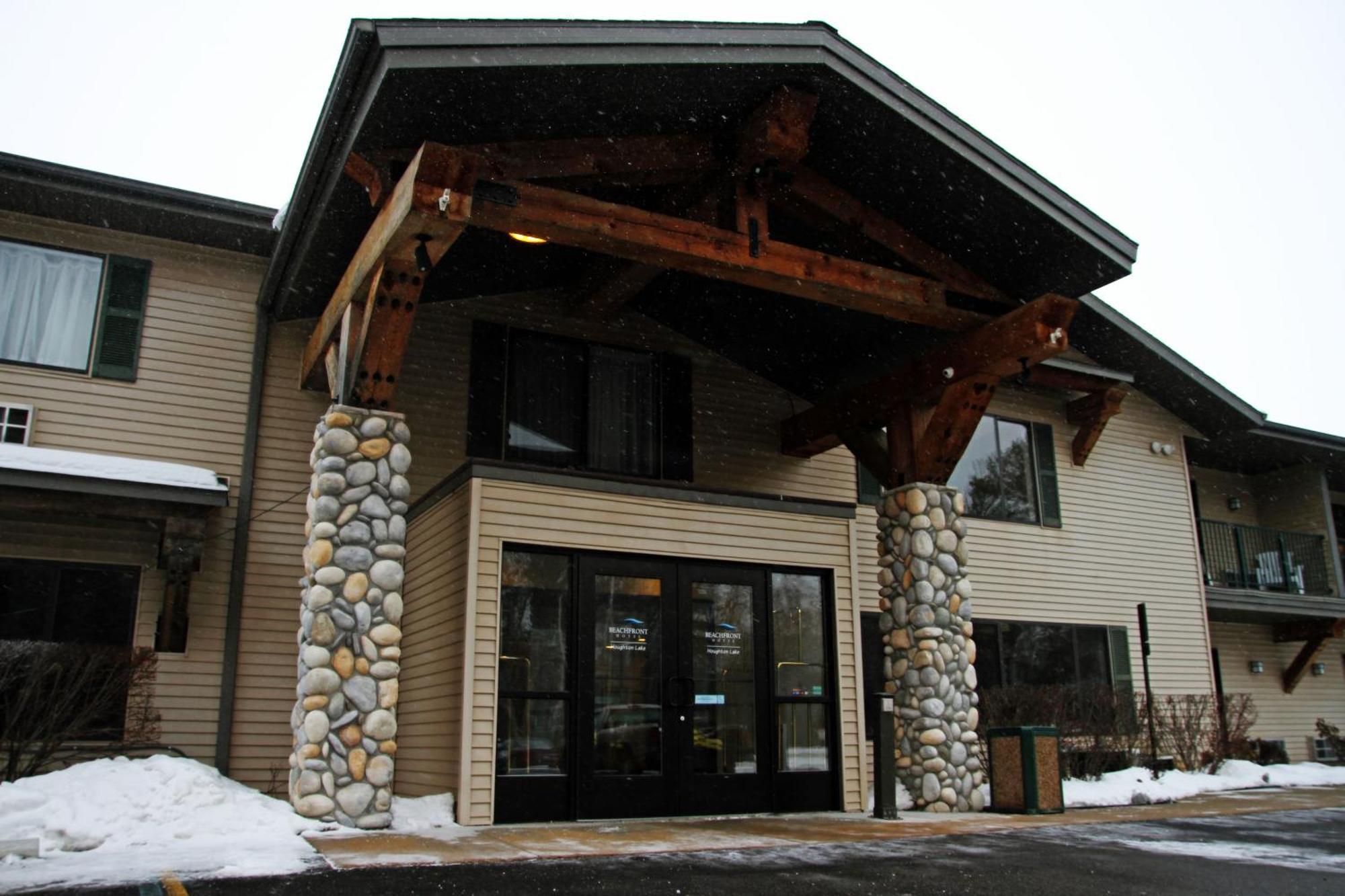 Beachfront Hotel Houghton Lake Esterno foto
