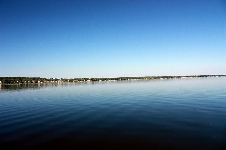 Beachfront Hotel Houghton Lake Natura foto