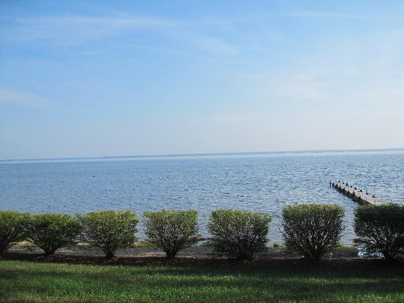 Beachfront Hotel Houghton Lake Natura foto