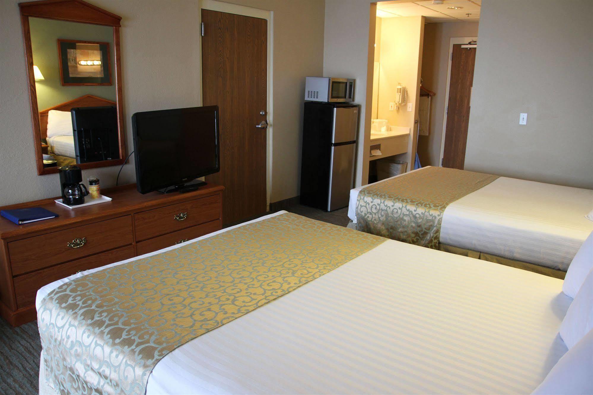 Beachfront Hotel Houghton Lake Esterno foto
