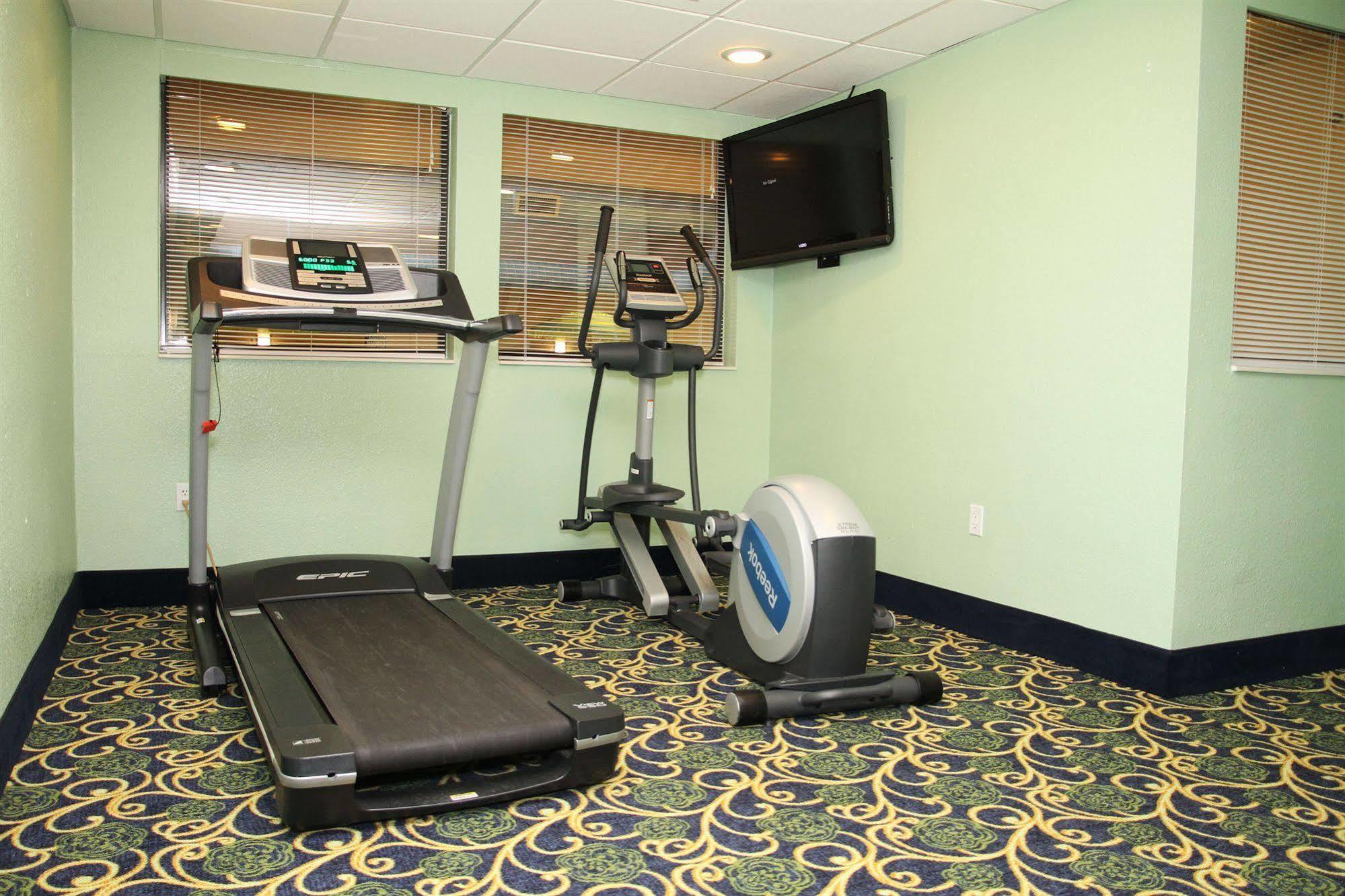 Beachfront Hotel Houghton Lake Esterno foto
