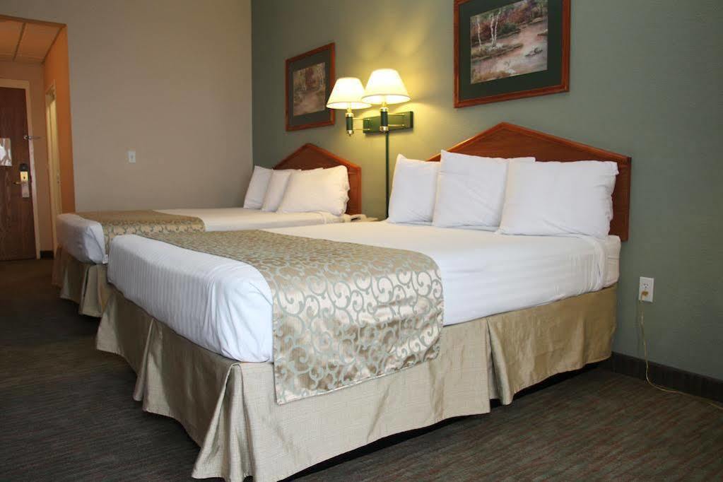 Beachfront Hotel Houghton Lake Esterno foto